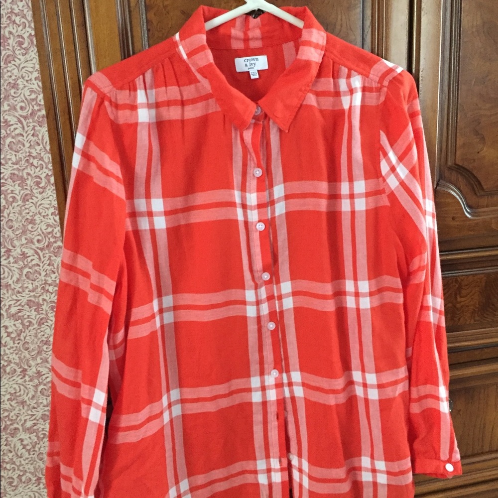 Ladies button up blouse